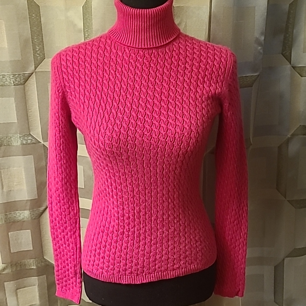 Women's Pink Cashmere Turtleneck Sweater. Fits like XS.